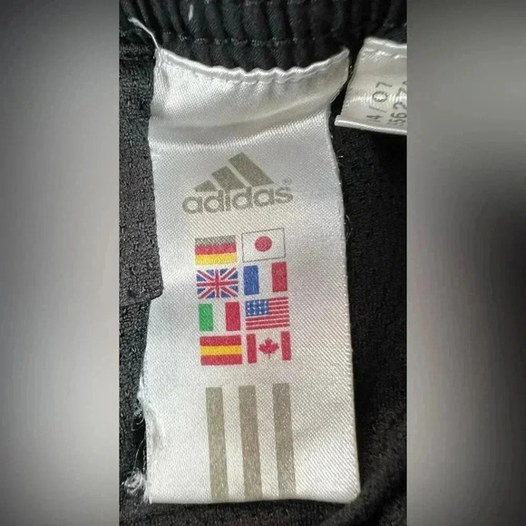 adidas | ladies running shorts. Size: L - Picture 8 of 14